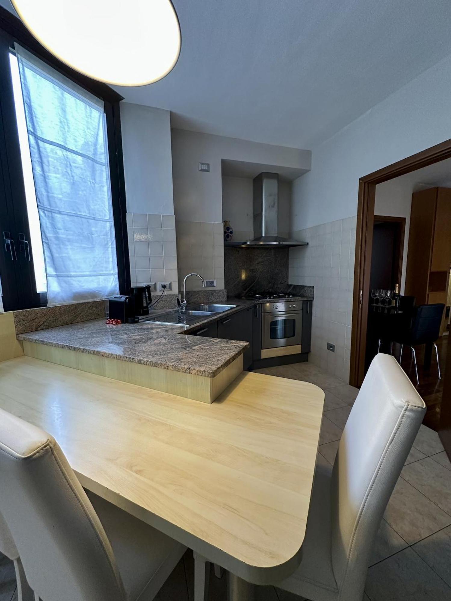 King Apartment Milano Bocconi Exterior foto