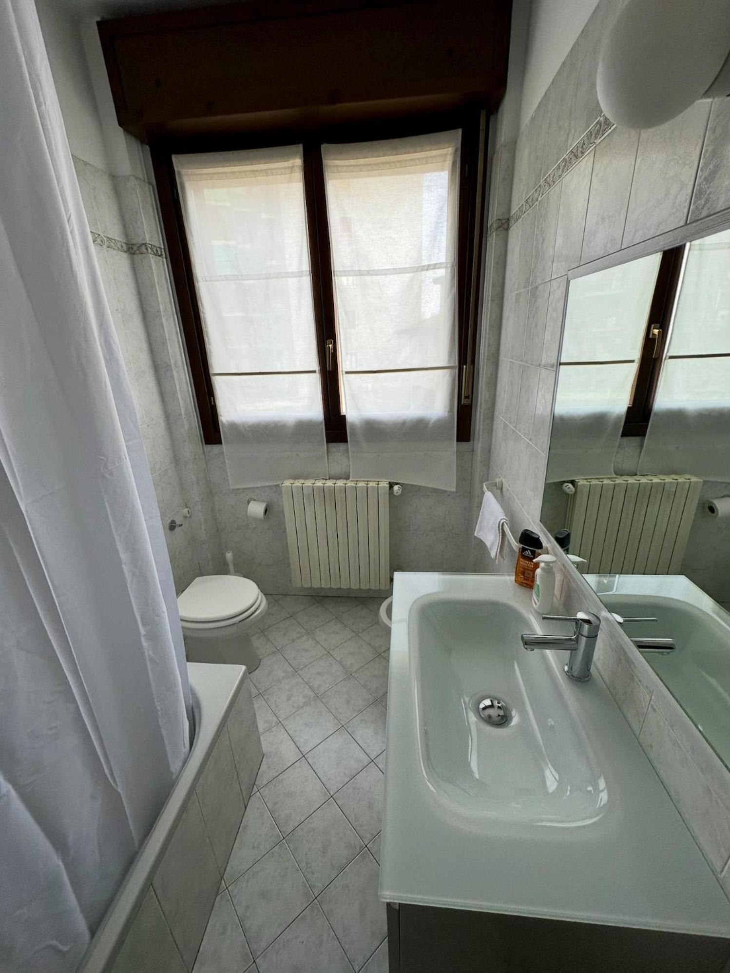 King Apartment Milano Bocconi Exterior foto